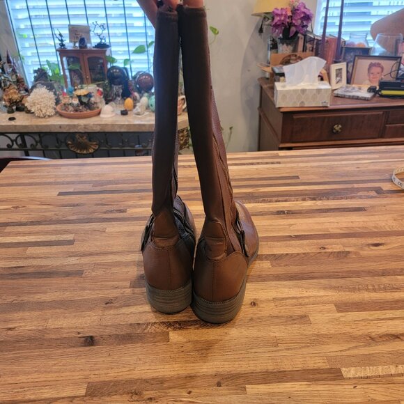 Earth Origins by Earth Portia Wide Shaft Dark Brown Distressed Leather High Boot - Picture 11 of 15